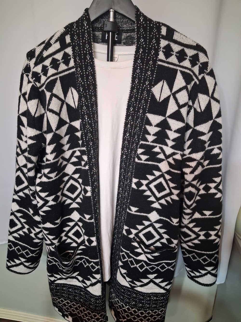 Frye Black & White Geometric Open-Front Cardigan